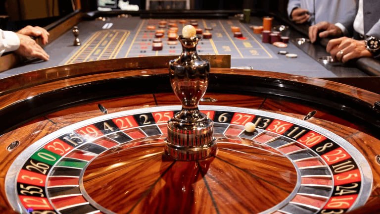 Slot Reels Spinning နမူနာပုံ